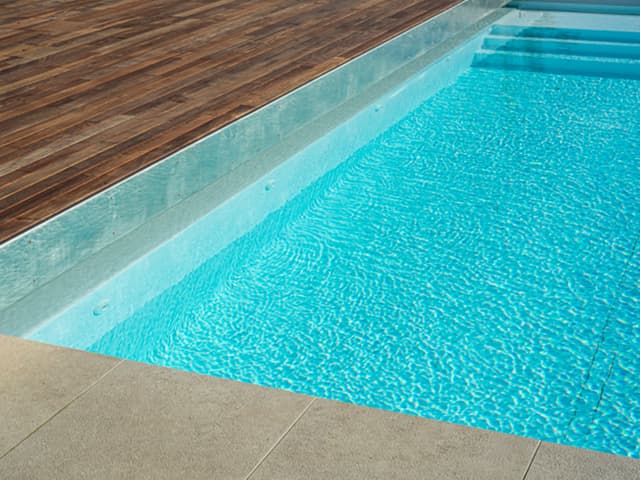 Reparación y mantenimiento de piscinas en A Coruña